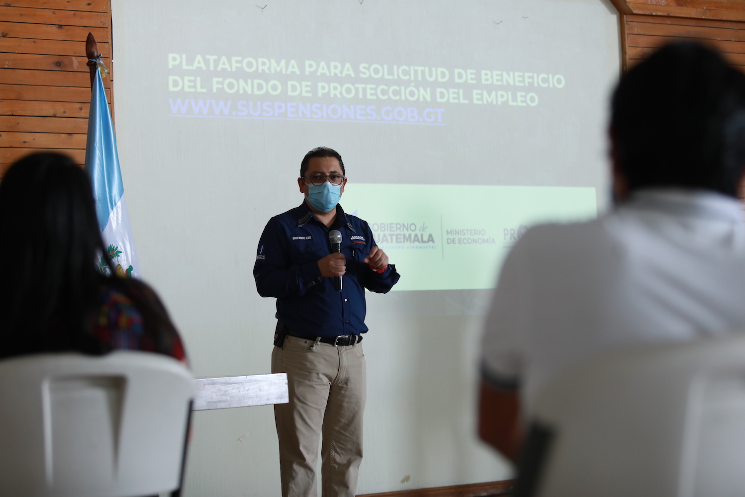 Mineco expone en Sololá el uso del Fondo de Protección del Empleo